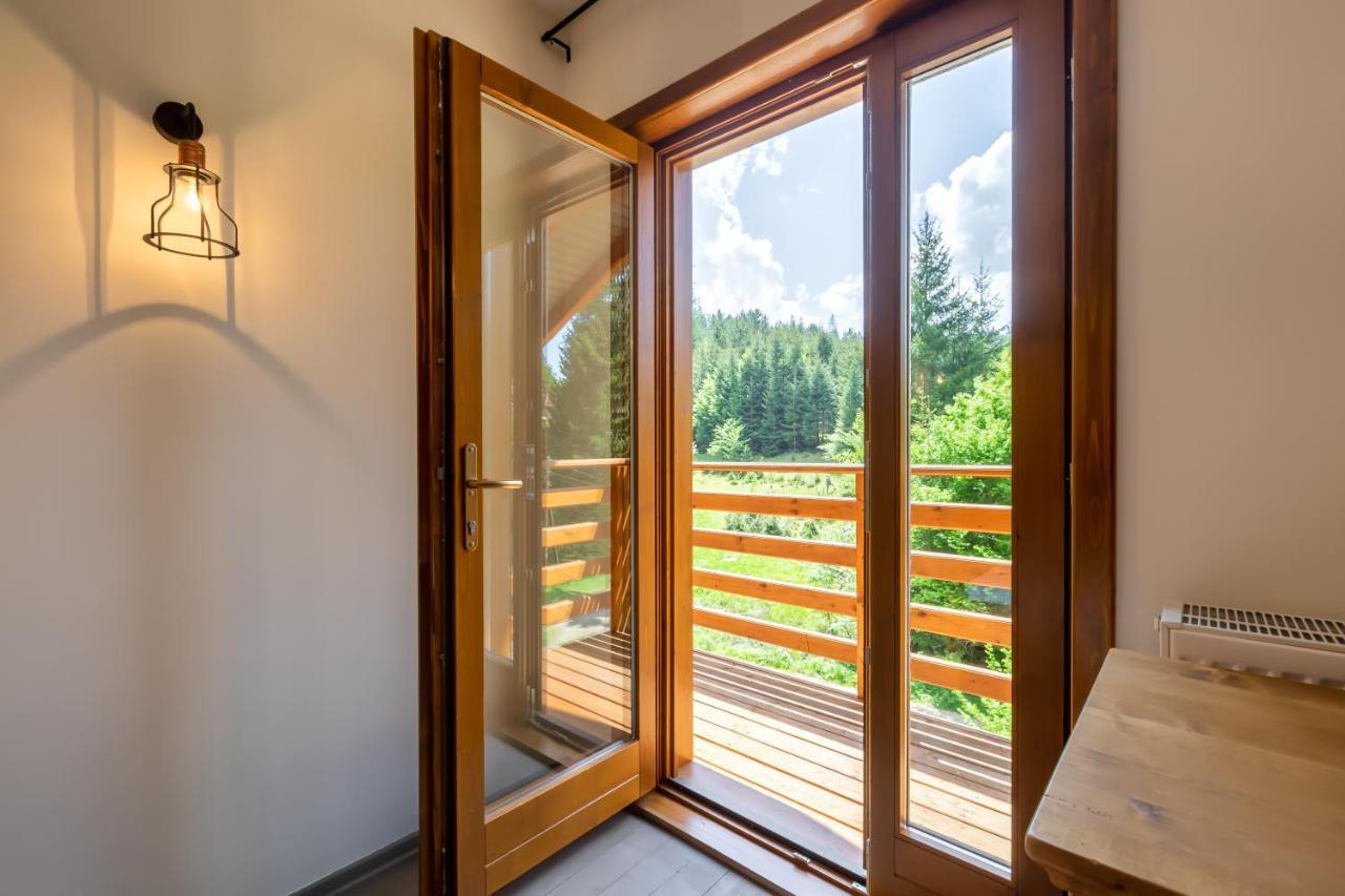 Chiba Chalet Timisu de Jos Exteriér fotografie